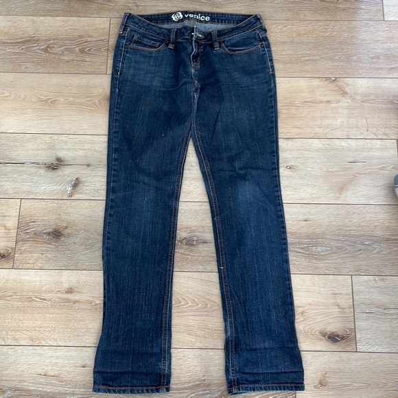 Jeans - Picture 2 of 2